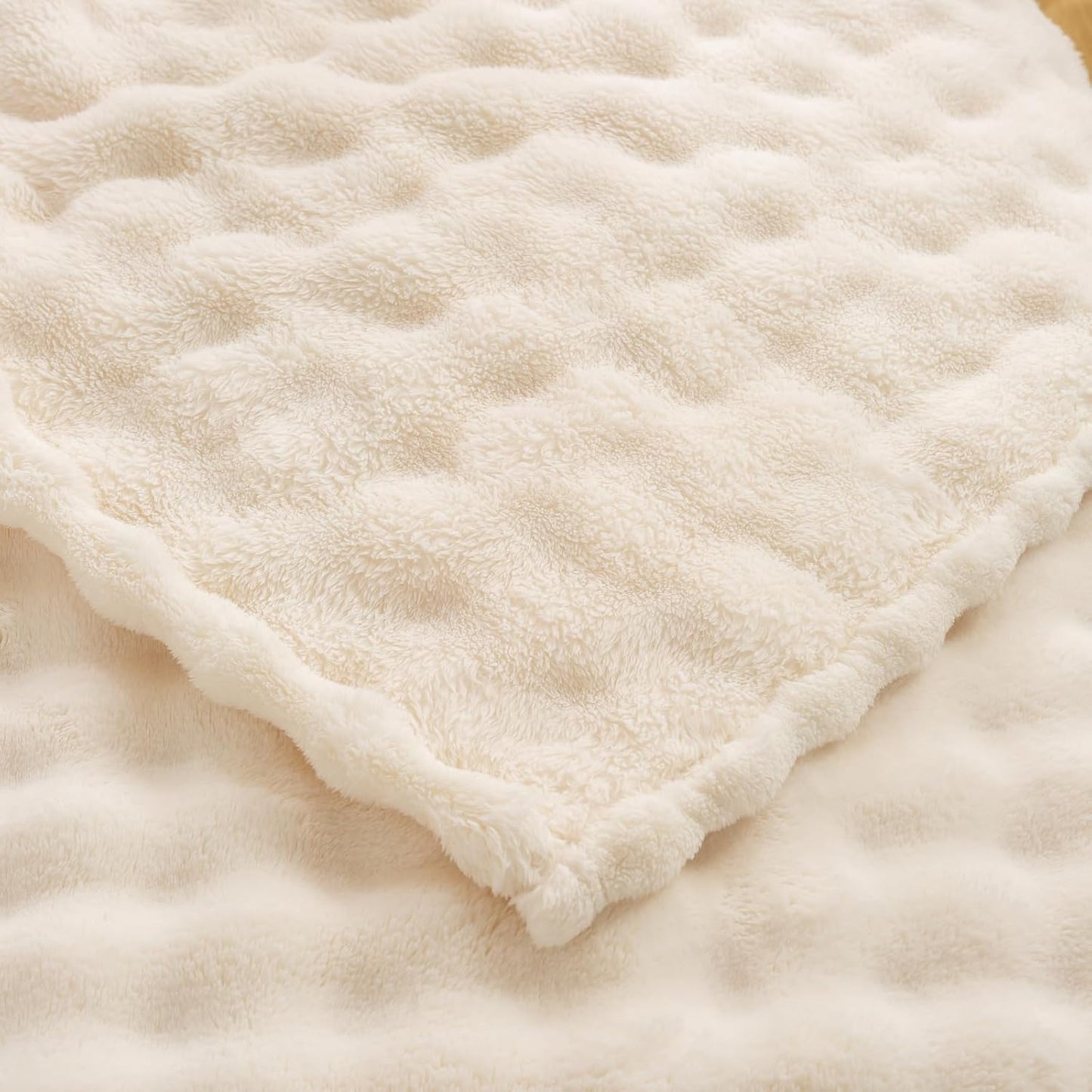 YUSOKI Luxury 3D Bubble Throw Blanket 3.1lb,All Ages,Home Decoration, (Ivory,60 * 80inches)