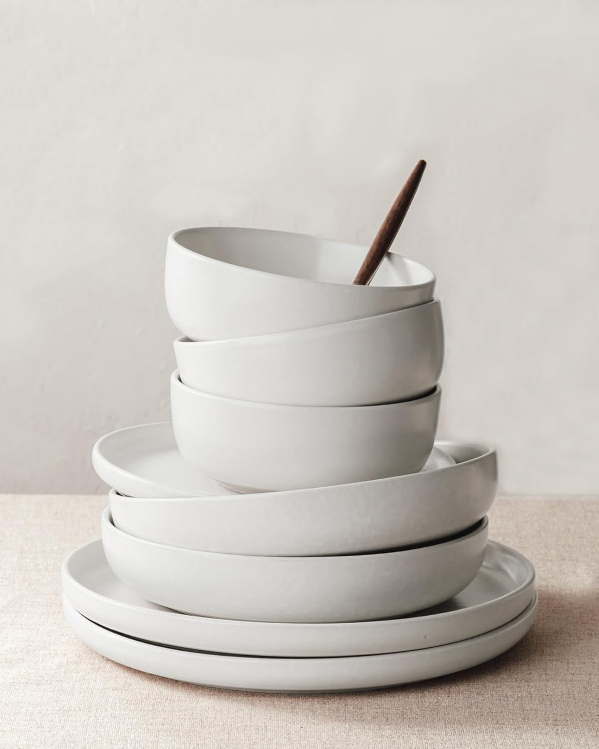 Famiware Milkyway Stoneware Dinnerware Sets with Pasta Bowls, Service for 4 (16 Pieces), Reactive Glaze Plates and Bowls Sets, Microwave and Dishwasher Safe Dishes Set, Matte White