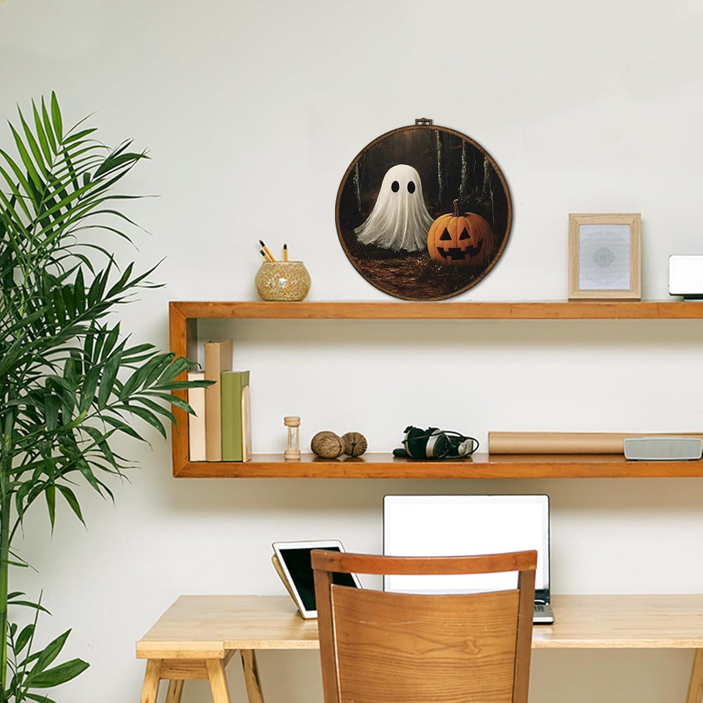 cvjutf Vintage Ghost Halloween Wall Art Framed, Ghost Bathroom Decor, Gothic Dark Academia Fall Round Wall Decor, Witchy Halloween Pumpkin Canvas Prints Art for Bedroom Bathroom Living Room, 10x10 In