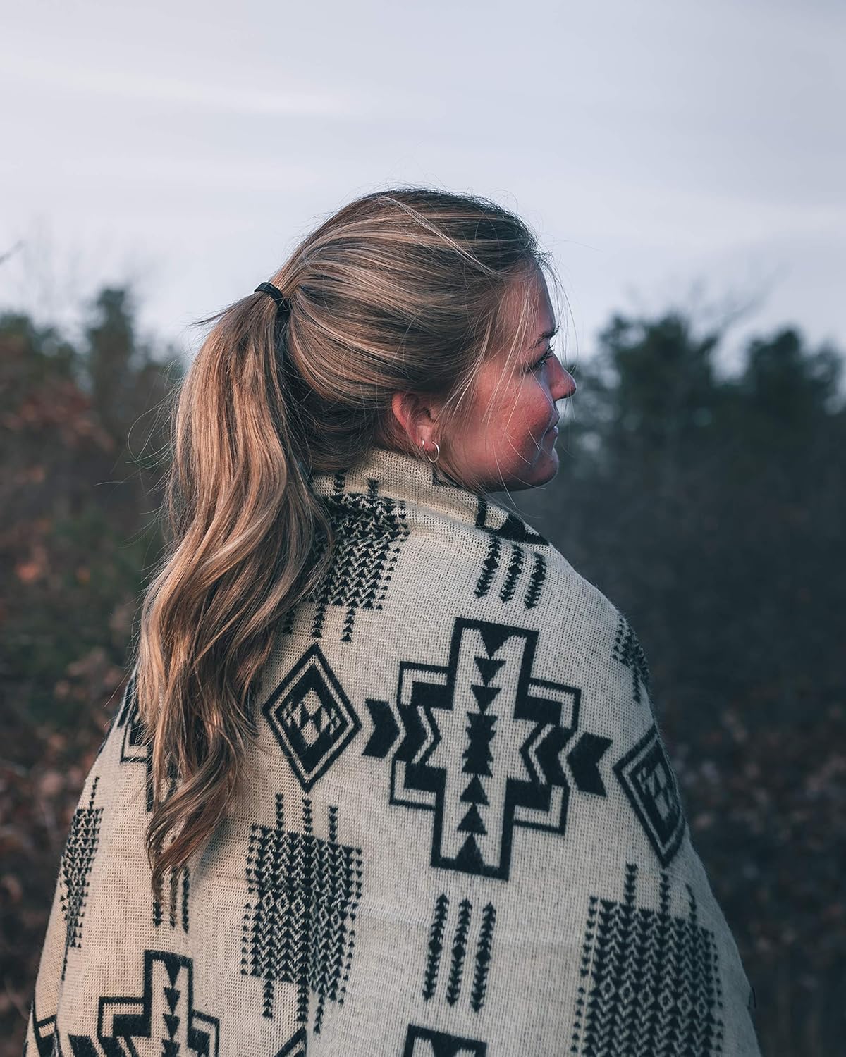 Inca Aztec Throw, Queen, King Blanket | Southwest Indian Navajo Boho Style | Native Cover for Camping, Bedding, Couch, Vanlife | Faux Alpaca, Lightweight, Hypoallergenic (Obsidian Black, Throw)