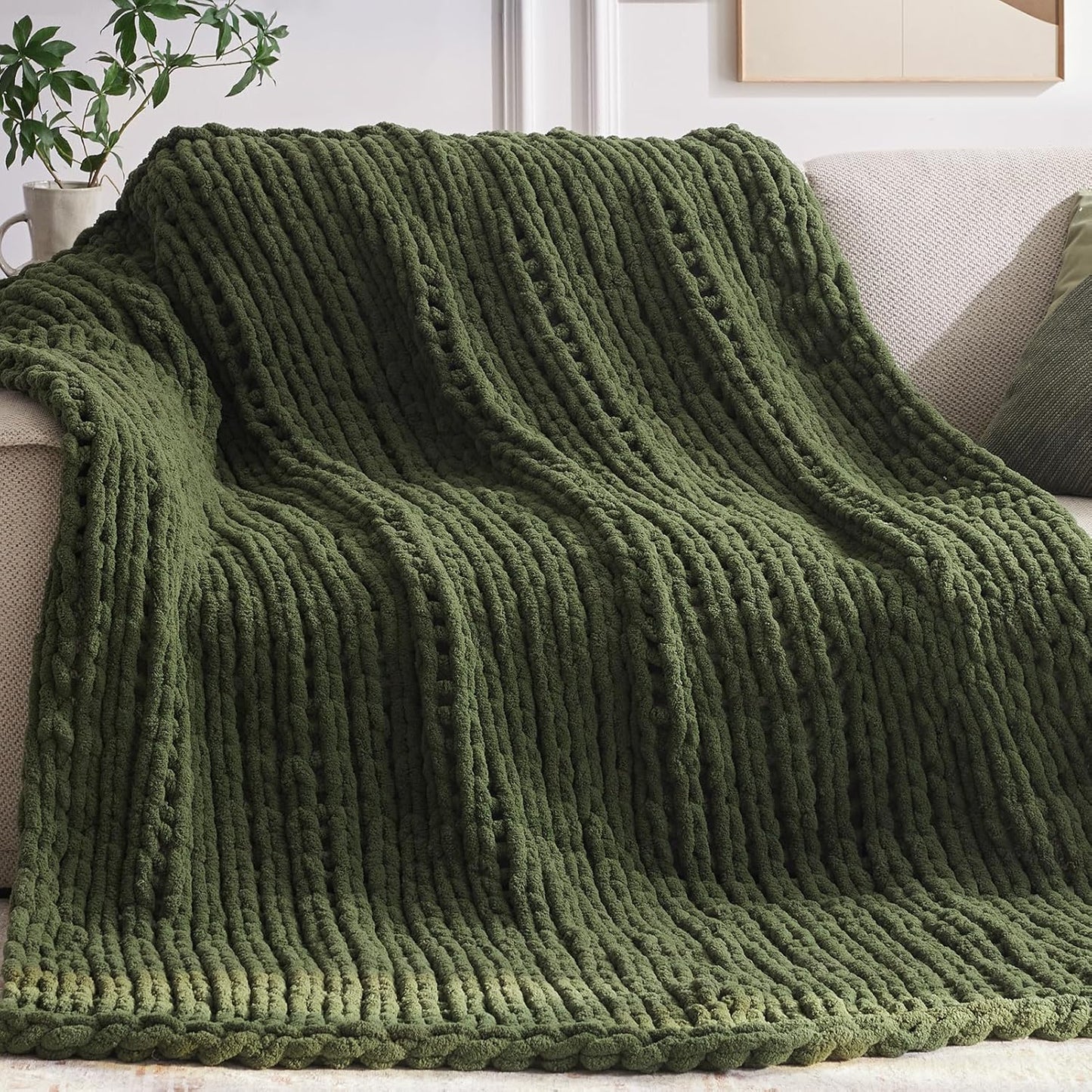 Chunky Knit Throw Blanket, 30''*40'' Knitted Throw Chenille Yarn for Bed Couch, Handmade Green Crochet Big Thick Blanket, Machine Washable Cute Comfy Blanket for Home Decor